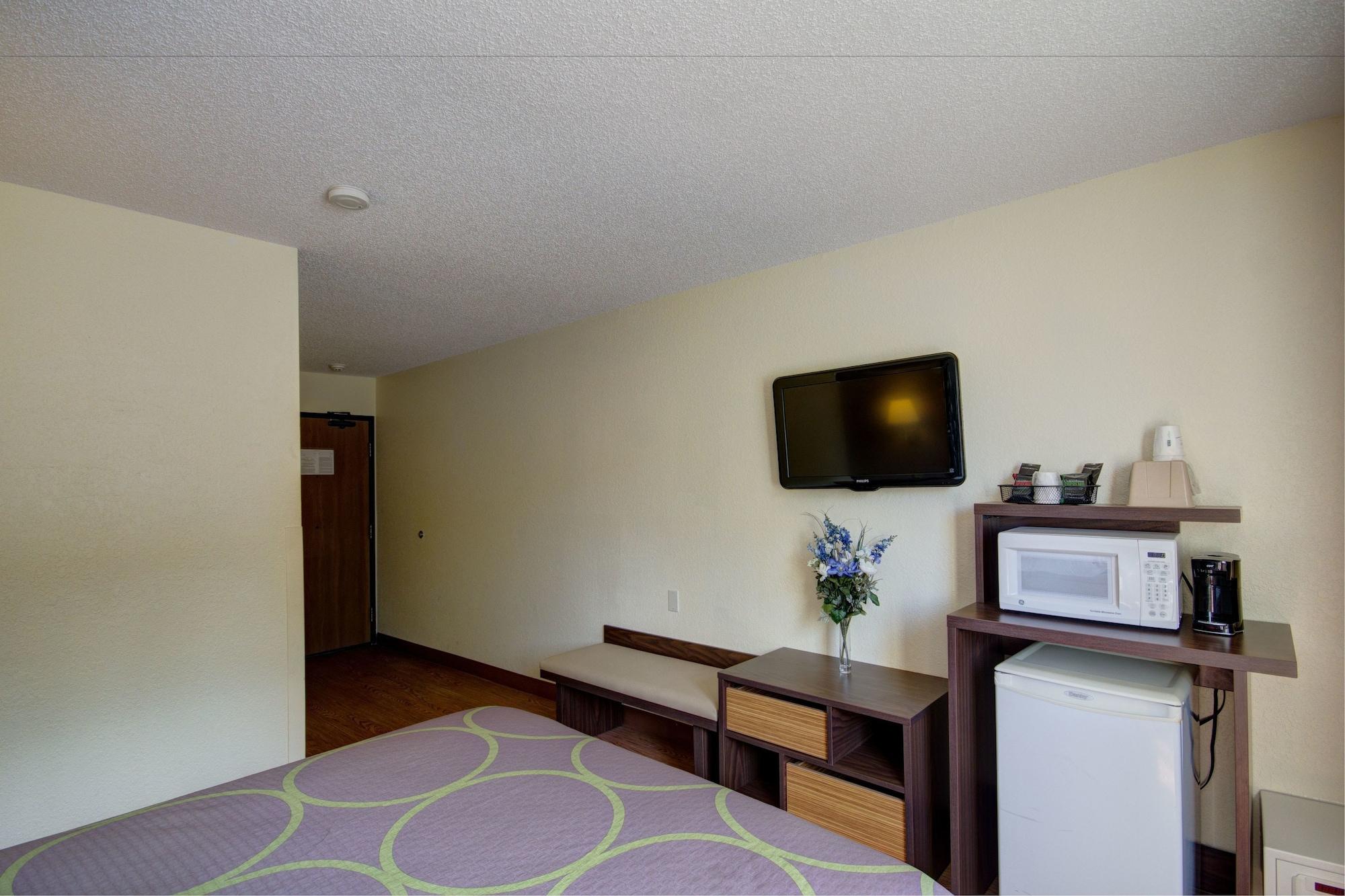 Super 8 By Wyndham Zanesville Exterior foto